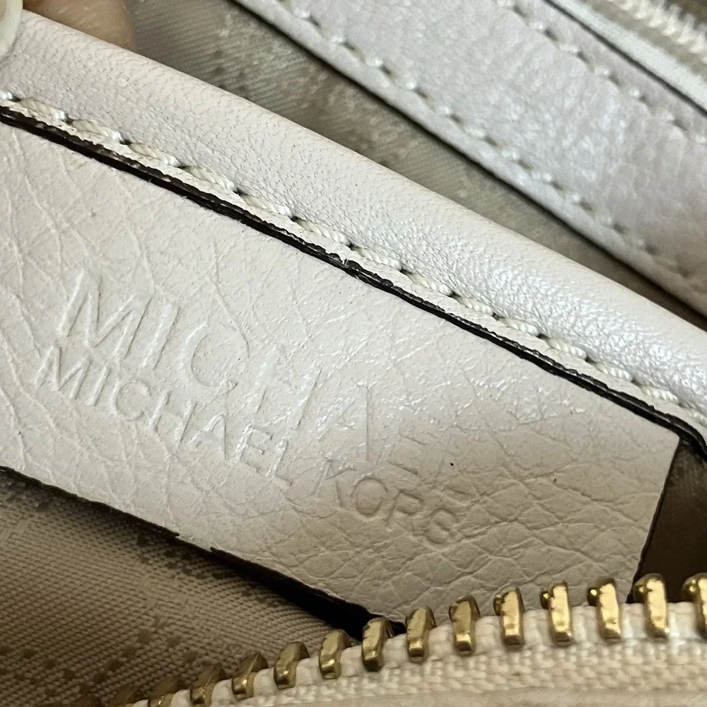 Michael‎ Kors Fulton Satchel Classic Style Pebbled Leather Mk Logo